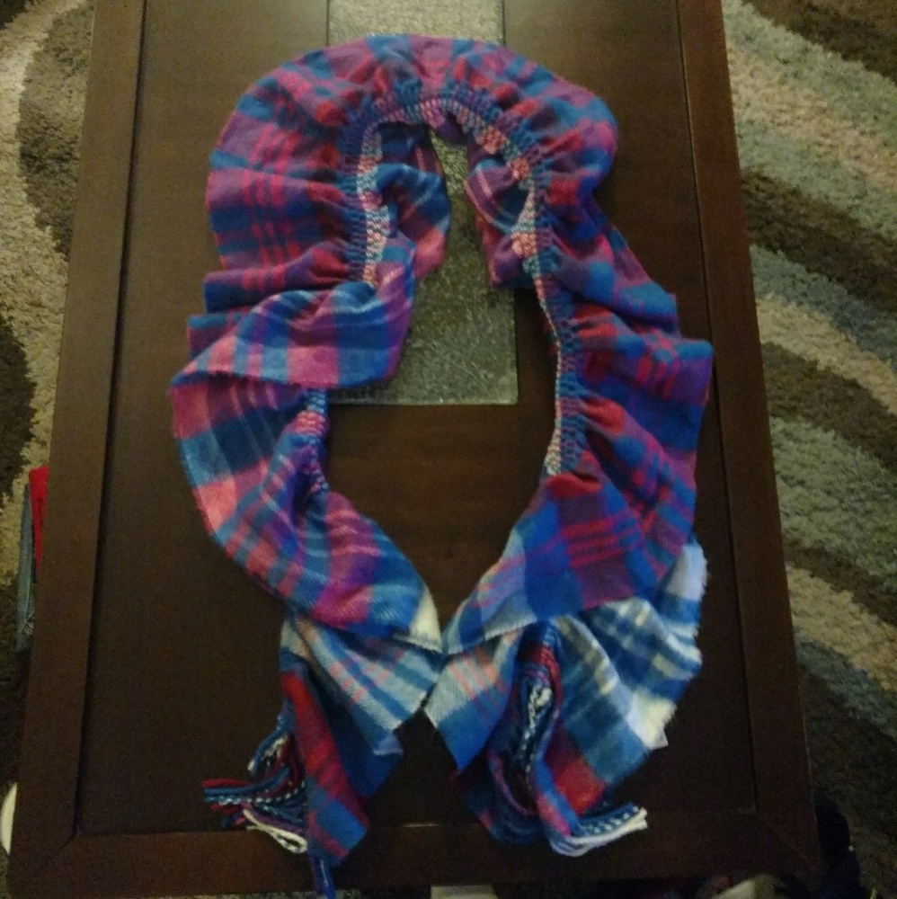 (3/$15) Maurice's fuzzy scarf